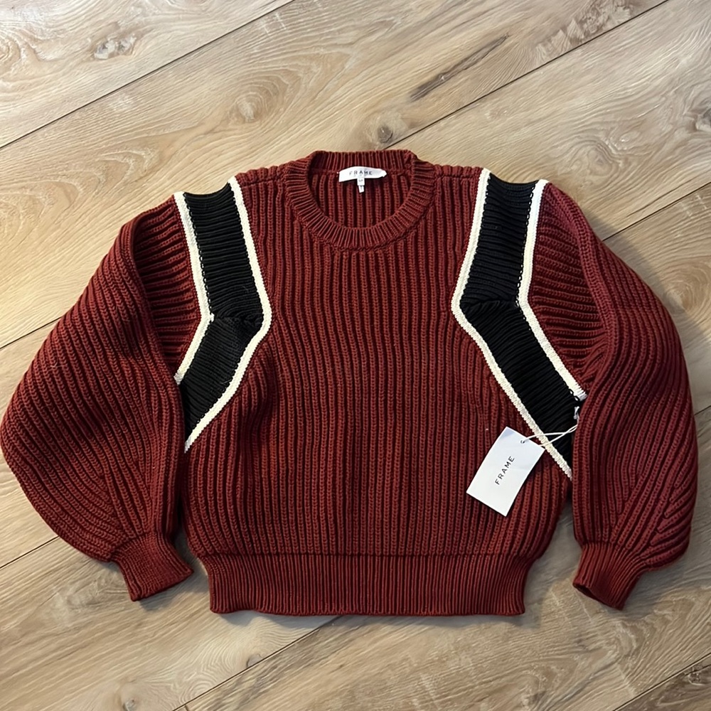 Frame sweater